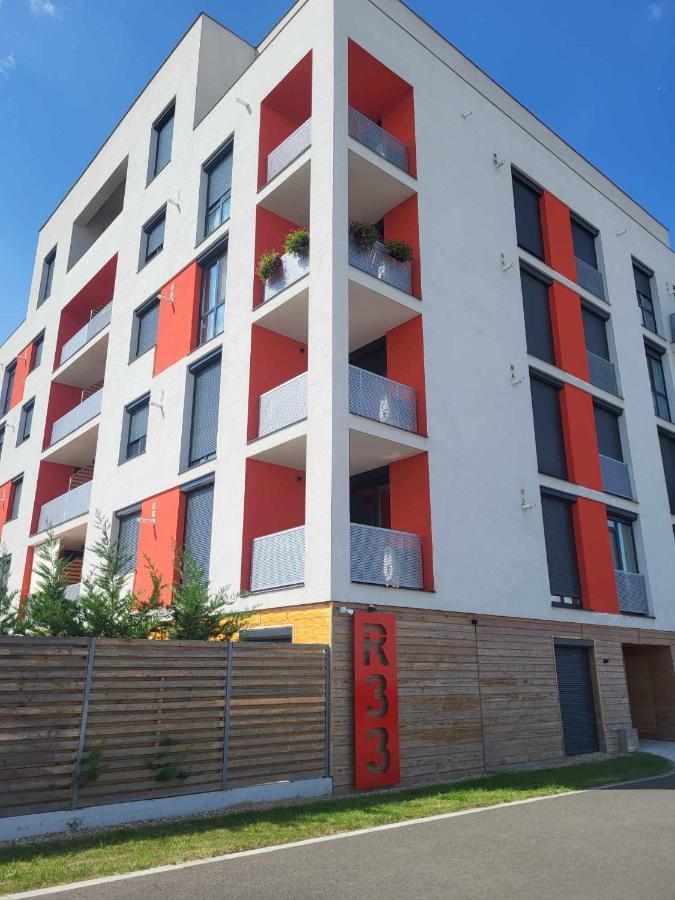 אראד Sika Sunny Garden Apartment מראה חיצוני תמונה